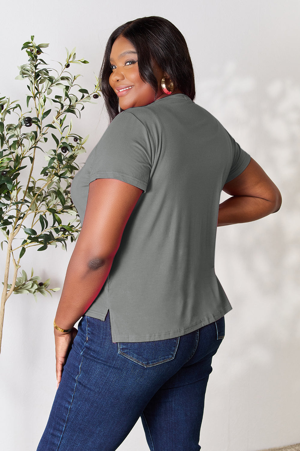 Basic Bae - Full Size Round Neck Short Sleeve T-Shirt